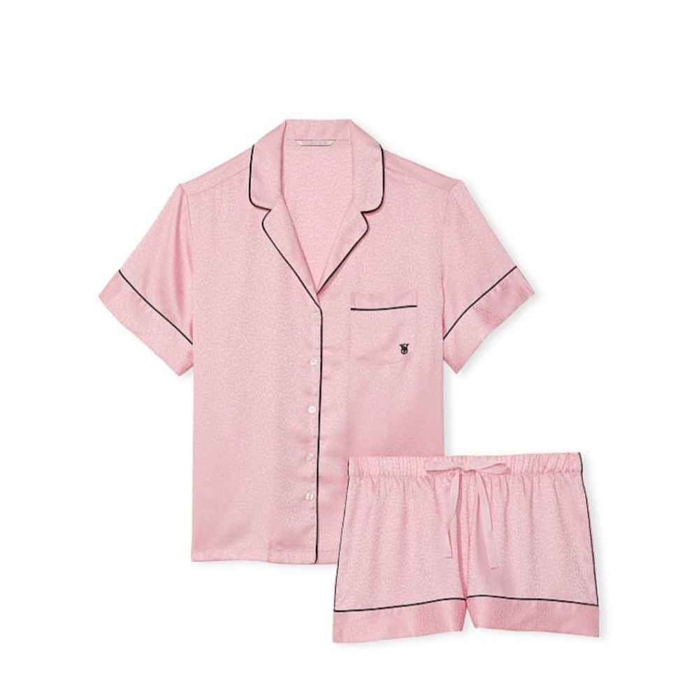 🩷VICTORIA'S SECRET SATIN SHORT PAJAMA SET🩷 - Picture 1 of 4